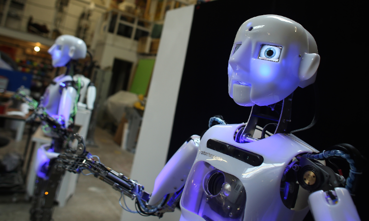 dvejetainiai optiniai robotai 2021 m